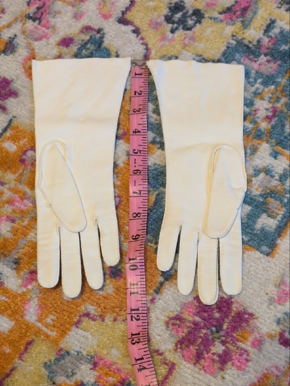 Vintage White Crochet Collar and Cream Gloves Set - Picture 7 of 8